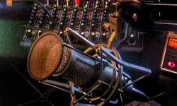 mic and mixer image